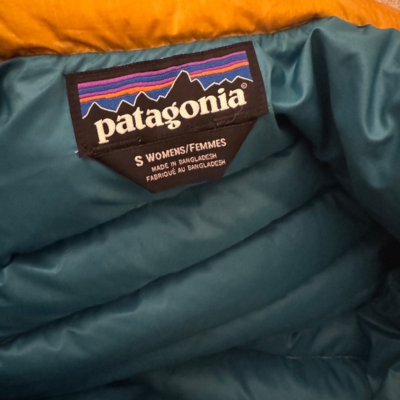 Patagonia Teal and Mustard Jacket - Picture 2 of 2